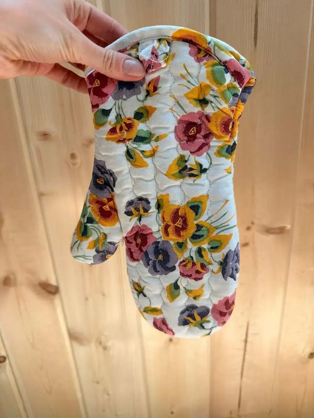 Vintage Cottage Farmhouse Floral Kitchen Oven Mitt Potholder Hand Towel Set